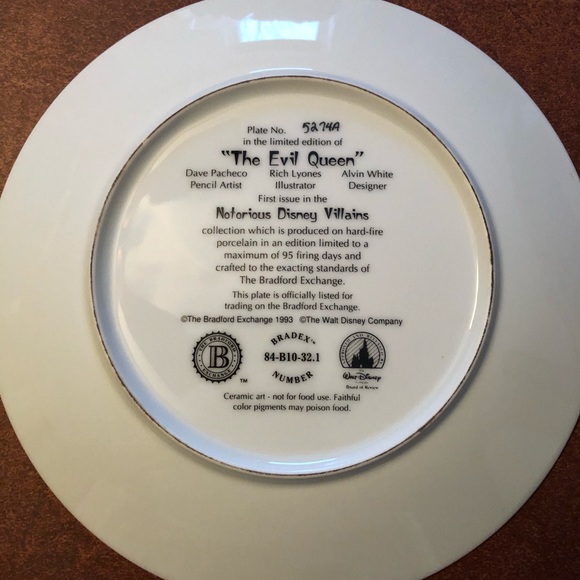 4 plate Notorious Disney Villains collection - Picture 8 of 12